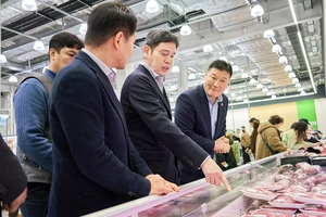 정용진 회장, 설 연휴 앞두고 트레이더스 인천 구월점 방문