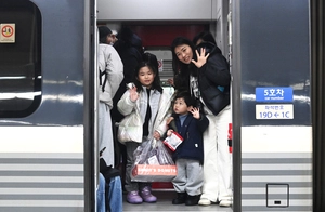 [포토] 즐거운 설 명절 고향 앞으로