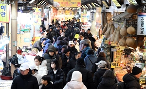 설 앞두고 금값 된 떡국… 오른 쌀값에 수입 떡 늘었다