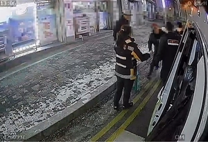 위급할때 도움 감사는커녕… 구급대원 ‘호구 취급’ 취객들