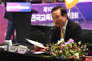 [경인일보 여론조사] 임태희 경기도교육감 ‘교육행정’… ‘긍정 32% vs 부정 34%’ 팽팽