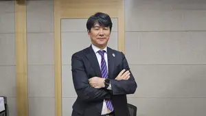 [인터뷰] 박건하 수원FC 감독 “단기간 팀 분위기 전환 고심… 책임감 갖고 승격에 최선을”