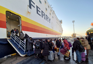 한중 해빙… 5060 단체 관광·젊은층 K-POP 보러 온다 [교류 첨병 한중카페리·(1-1)]