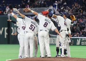 ‘홈런 4방에 11점 폭발’ 한국 야구 대표팀, 17년 만에 WBC 1차전 승리