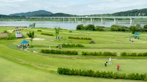 [경인 Pick] ‘3곳 117홀’ 메카 도약… ‘파크골프 맛집’ 여주, 봄날이 왔다