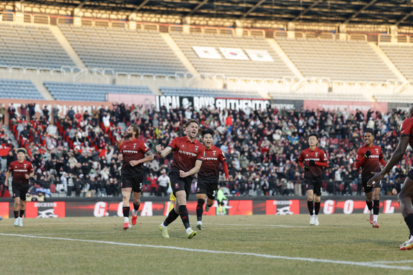 프로축구 K리그1 부천FC 1995 갈레고가 지난 7일 대전하나시티즌과의 경기에서 득점한 뒤 기뻐하고 있다./한국프로축구연맹 제공