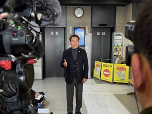 국힘 마찰에 유정복 시장 ‘소방수’ 자처… 중앙당사 기자회견 [인천 정가 레이더]