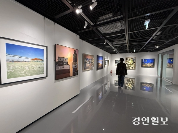 오는 19일 개막 준비에 한창인 우리미술관 개관 기념 특별전 ‘우리미술관 소장품전’ 모습. 2026.3.13 /박경호기자 pkhh@kyeongin.com