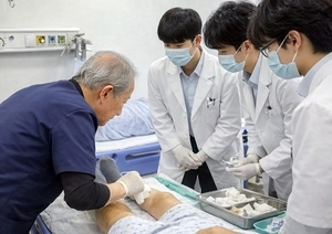 강의실 벗어나 의료 취약지로… 인하대 의대 ‘지역사회 기반 의학교육’ 눈길