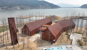 [팔도건축기행·(54)] 경남 고성 ‘제정구 커뮤니티센터’