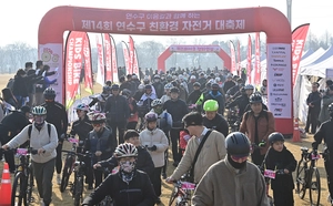 봄바람 타고 웃음꽃 활짝… 두 바퀴에 초록이 켜진다