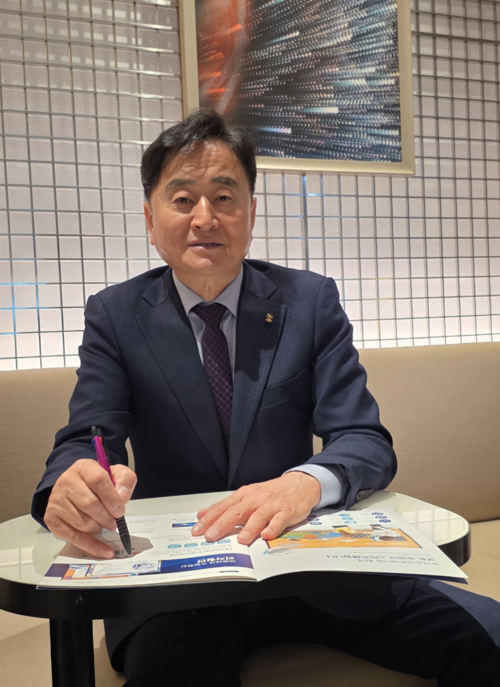 이헌구 인천상공회의소 CEO아카데미 총동문회장은 “든든한 동문회원사들과 함께 미래의 성공 시대를 만들어 가겠다”고 말했다. /이헌구 회장 제공