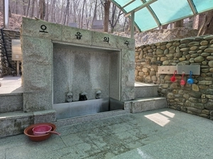 진송루 인근에 왕자정과 오읍 약수 [강화 속 고려를 찾아서·(33)]