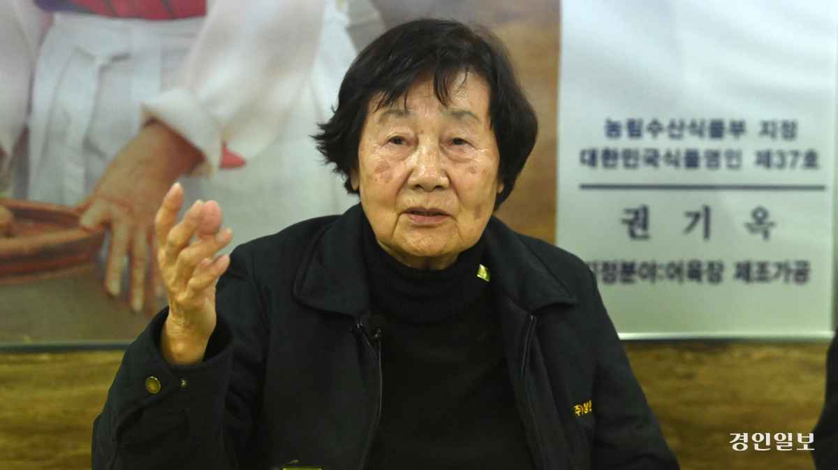 계승자가 있을지라도 꾸준한 정부 차원의 관심과 지원이 없다면 대중화는 물론, 음식의 예술인 전통 장 담그기를 지속하기 어려운 것이 현실이다. 2024.12.2 /최은성기자 ces7198@kyeongin.com