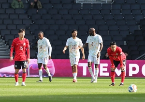 ‘골대 불운 3번’ 홍명보호, 코트디부아르에 0-4 완패
