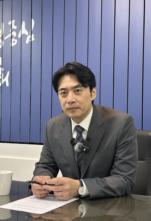 민주당 경기도지사 경선 후보인 한준호 국회의원이 31일 경인일보와 인터뷰하고 있다. 2026.3.31 /이영지기자 bbangzi@kyeongin.com