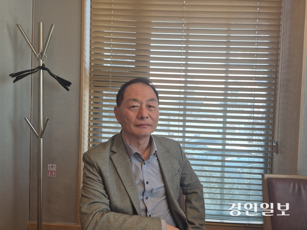 최근 활동을 시작한 인천항 배후부지 입주기업협의회 창립 추진위원장을 맡은 최승원 인천시 물류창고협회 회장은 “입주기업들의 목소리가 제대로 전달될 수 있도록 노력하겠다”고 말했다. 2026.4.7 /김주엽기자 kjy86@kyeongin.com