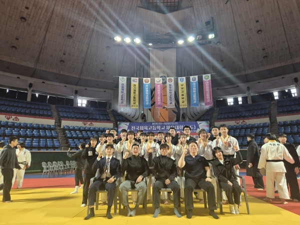제40회 문화체육관광부장관기 전국체육고등학교 체육대회에서 종합 4위를 거둔 인천체육고등학교. /인천체고 제공
