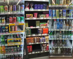 CU 물류배송기사 파업 5일째… 구멍 뚫린 편의점 매대