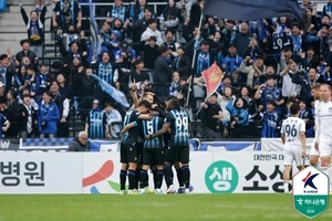 인천Utd, 울산에 1-2 패…무고사 개막 7R 연속 공격 포인트에도 3연승 좌절
