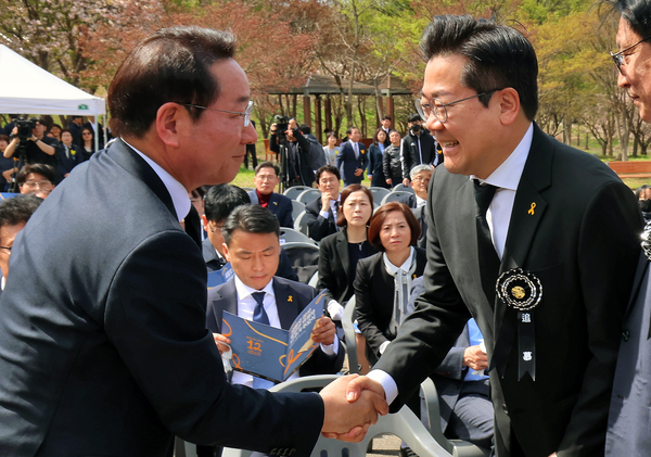 버티다 보니 12년, ‘참사 책임’ 잊지 않았다