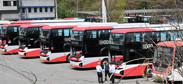 달릴수록 손해… 기름값에 ‘길 막힌’ 시외버스