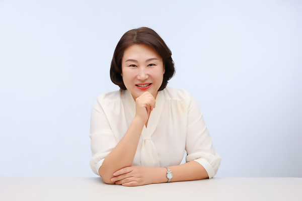 지난달까지 경기도어린이집연합회를 이끌어온 장경임 회장이 도의원 비례대표 출마를 공식화했다. /경기도어린이집연합회 제공