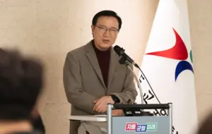 재선 도전 임태희 경기도교육감 “교육 탈정치화 노력”
