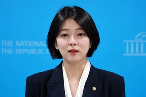 ‘퇴진요구’ 버티는 장동혁… 당내 갈등 극한속으로