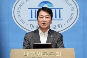 안철수, 분당 떠나는 이광재에 “공수표만 남겼다” 비판