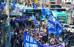 노동절 집회, 화성행궁 광장 ‘사용제한’… 과도한 차단에 기본권 침해 논란