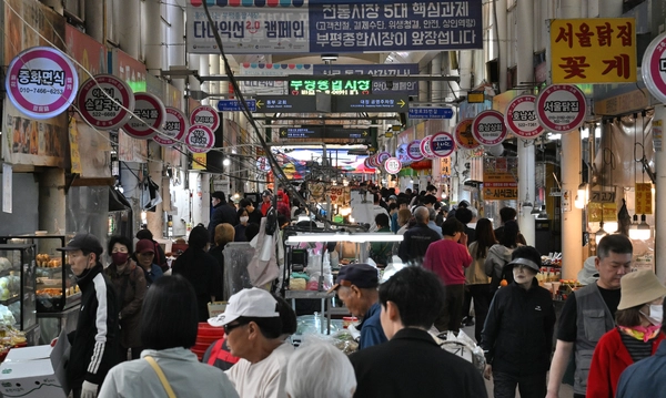 현재의 부평종합시장. 2026.5.4 /조재현기자 jhc@kyeongin.com