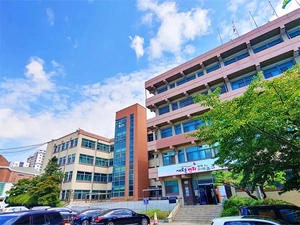 ‘임기제 공무원’ 출산 앞두자 계약 종료… 인권위, 미추홀구에 차별행위 시정권고