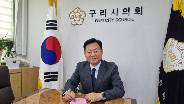 [구리시장 후보에 듣는다·(1)] 민주당 신동화 "당선되면 산하기관 인... - 뉴스 썸네일 이미지