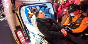 평택을 출마 황교안 대표, 개헌 저지 단식투쟁 중 건강악화로 긴급 이송