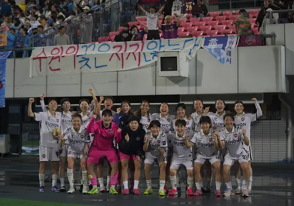 수원서 남북 여자축구 격돌 ‘7천석 티켓 매진’