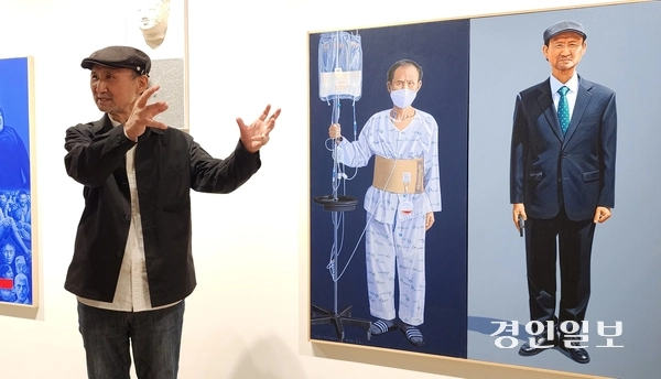 20일 이종구 개인전 ‘사유’가 열리고 있는 서울 학고재 갤러리에서 작품을 설명하고 있는 이종구 화백. 2026.5.20 /김성호기자 ksh96@kyeongin.com