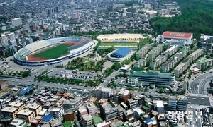 ‘야구돔구장’(성남종합운동장) 공약 놓고 민주 김병욱·국힘 신상진 ‘충돌’