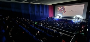 인천 애관극장에 모인 세계… 디아스포라영화제, 공존의 스크린 올렸다 [인천문화산책]