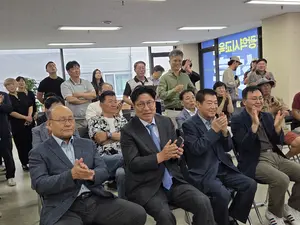 도성훈 인천시교육감 캠프 ‘환호’… 이대형·임병구 캠프는 ‘침통’ [방송3사 출구조사]
