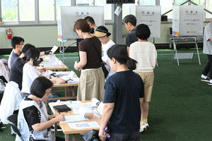 6·3 지선 경기도 투표율 오후 4시 51.9%… 4년전 넘었다