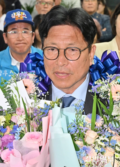 도성훈 인천시교육감 후보가 4일 인천시 미추홀구 선거사무소에서 당선 소감을 밝히고 있다. 2026.6.4 /조재현기자 jhc@kyeongin.com