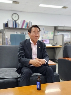 유정복 “후회 없이 뛰었다”… 선거 마치고 시정 복귀