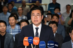 [화보] 당선 소감 밝히는 박찬대 인천시장 후보