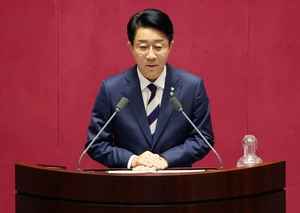 조정식 후반기 국회의장 선출…“개헌국회 만들겠다”