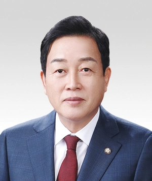 “현역 지자체장 역량 밑바탕… 조기 공천, 후보에 힘실었다”
