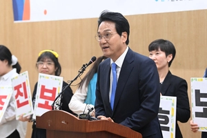 [사설] 安 폰프리스쿨 공약, 공교육 정상화 출발점 될까
