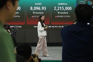 ‘반도체 훈풍’에 깨어난 소비심리… 백화점 위주 실제 소비도 늘었다