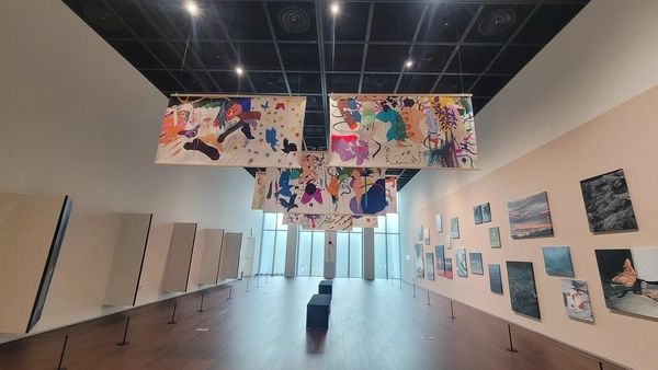홍보관에 자리한 포스코미술관 광양에서는 Park1538 광양 개관 1주년을 기념하는 특별 기획전 ‘상상으로 엮인 지도: Where stories meet’전을 열고 있다. /광주일보=김미은기자 , ‘Park 1538’ 홈페이지 제공