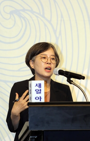 “북한 호칭 재검토해야”… 남북관계 새 정립 제안